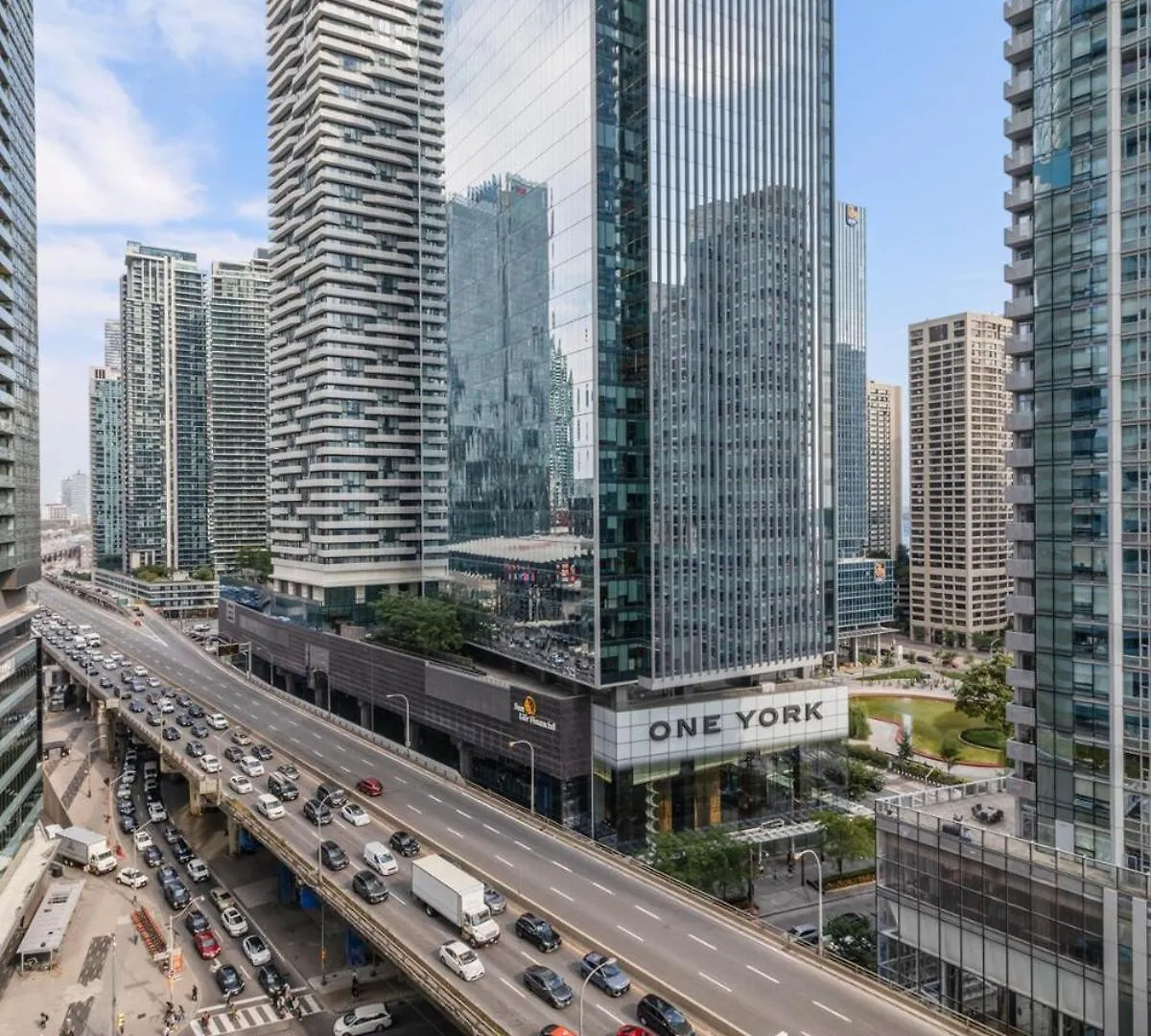 Rustic Dt Condo 1 Bed & Sofabed Toronto Canada