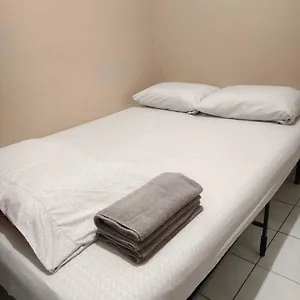 Travellers Hotel